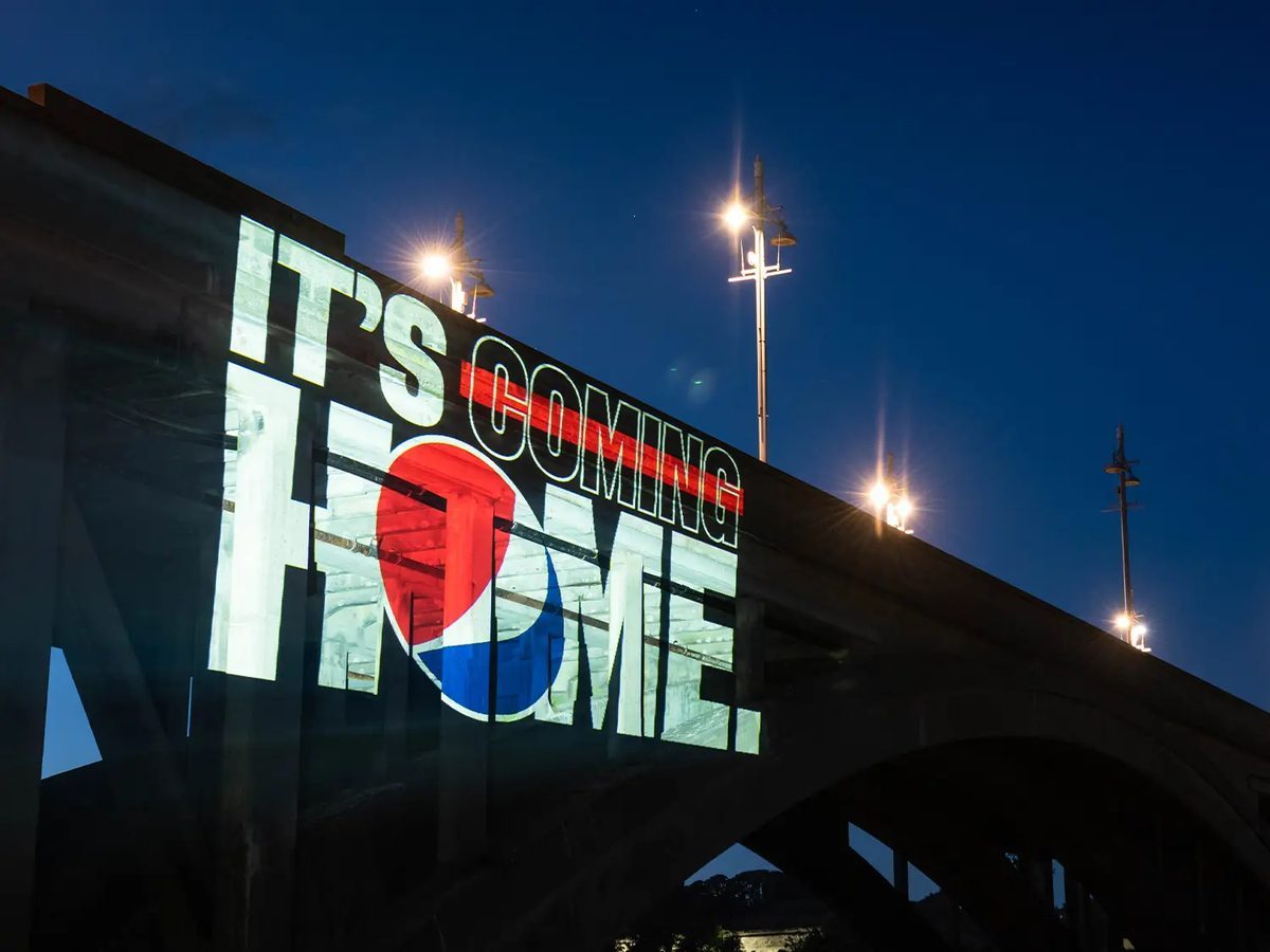 Projector Advertising